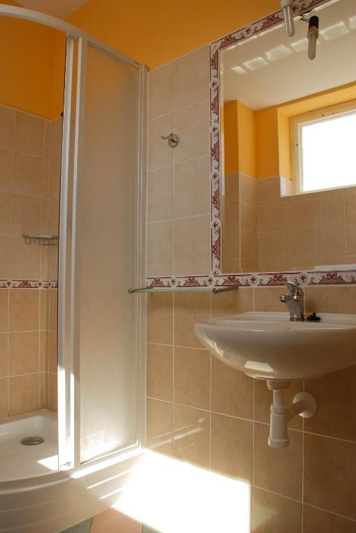 Hotel Marina Hermanuv Mestec Стая снимка
