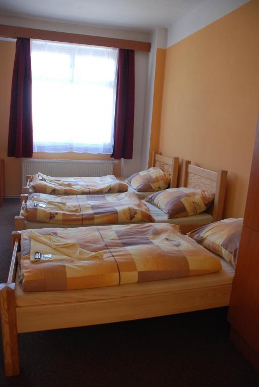 Hotel Marina Hermanuv Mestec Стая снимка